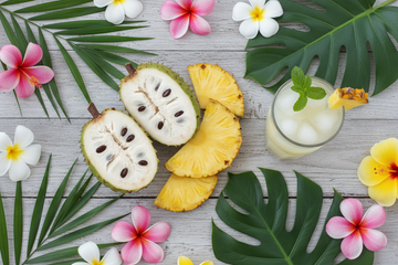 Soursop and Pineapple: A Refreshing Tropical Drink for Summer